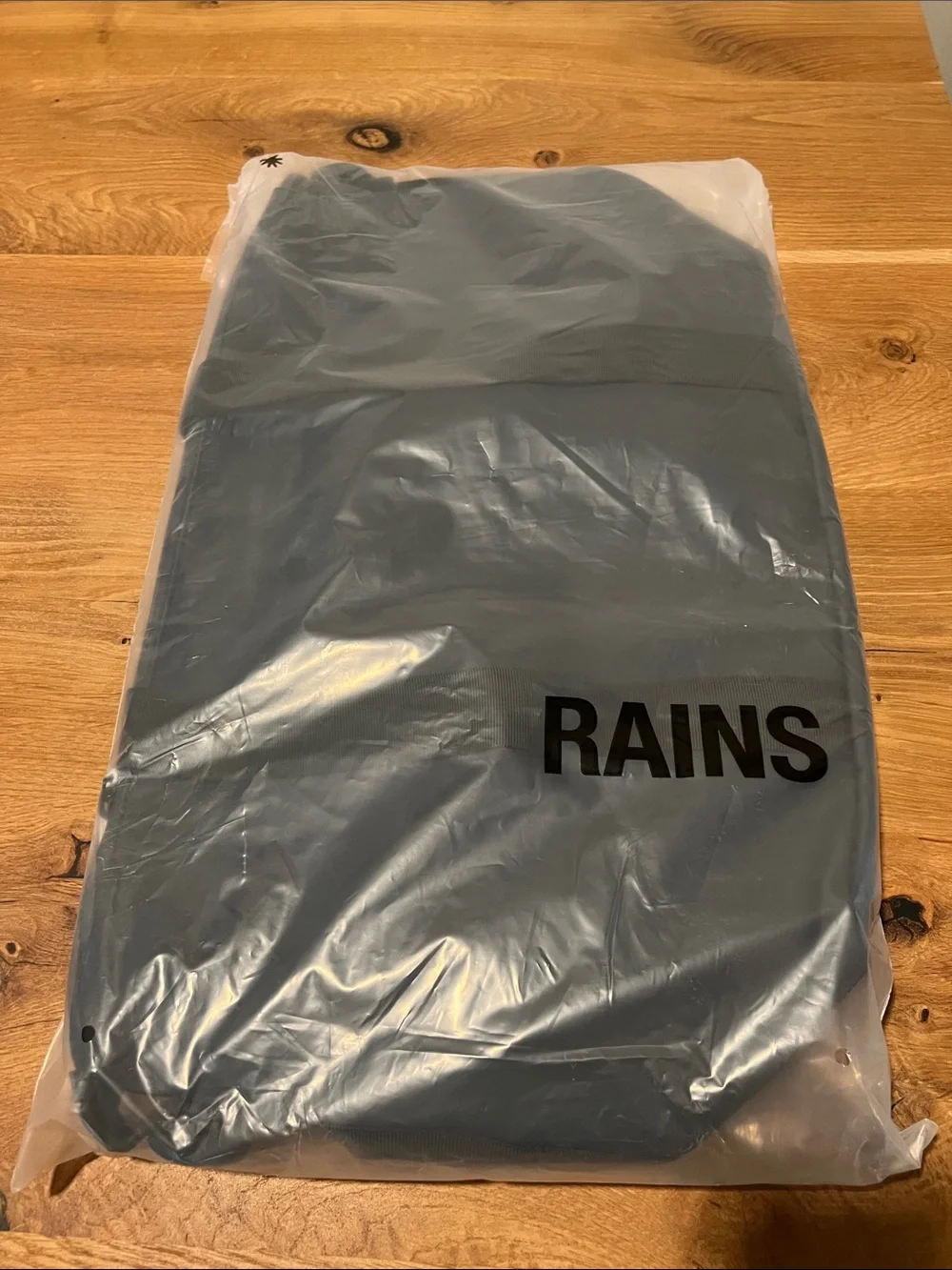 Rains travel light